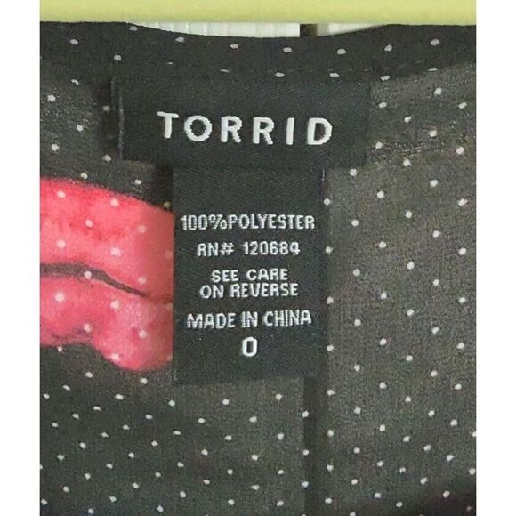 Torrid Size 0 Lip‎ Print Polka Dot Asymmetrical Hemline Sheer Tank Top Blouse - Picture 3 of 4